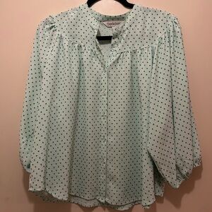 DAVI & DANI Light Green Dotted Blouse